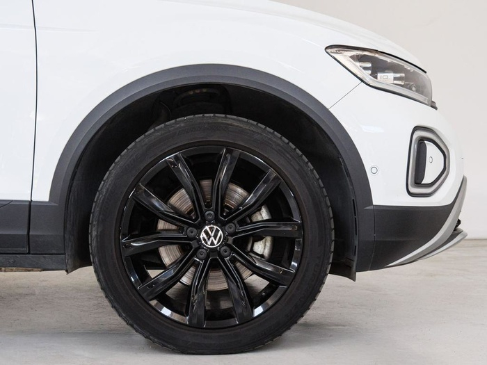 Renting Volkswagen T-Roc Dark 2.0 TDI 110 kW (150 CV) DSG Ocasión