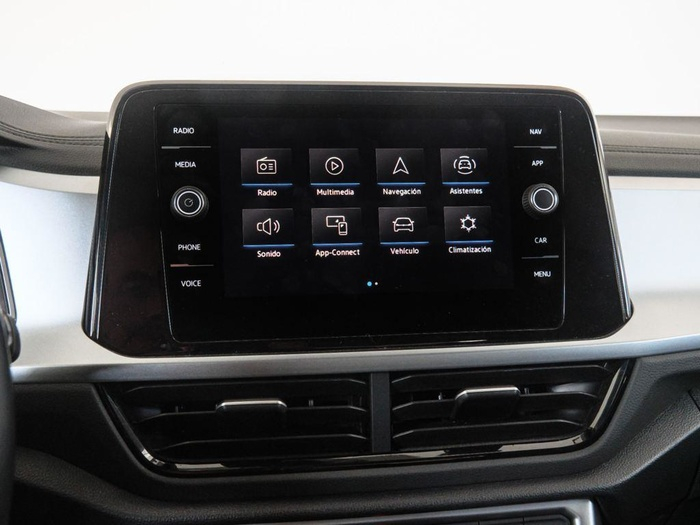 Renting Volkswagen T-Roc Dark 2.0 TDI 110 kW (150 CV) DSG Ocasión