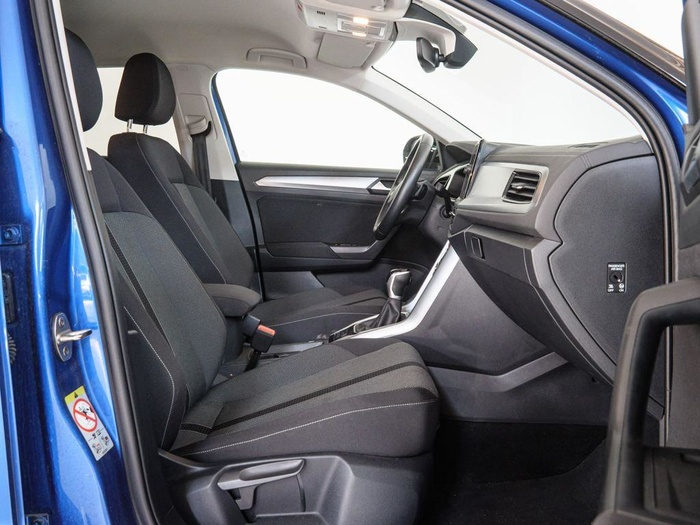 Renting Volkswagen T-Roc Dark 2.0 TDI 110 kW (150 CV) DSG Ocasión 1
