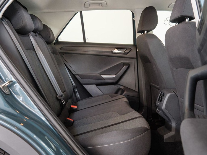 Renting Volkswagen T-Roc Life 1.5 TSI 110 kW (150 CV) Ocasión