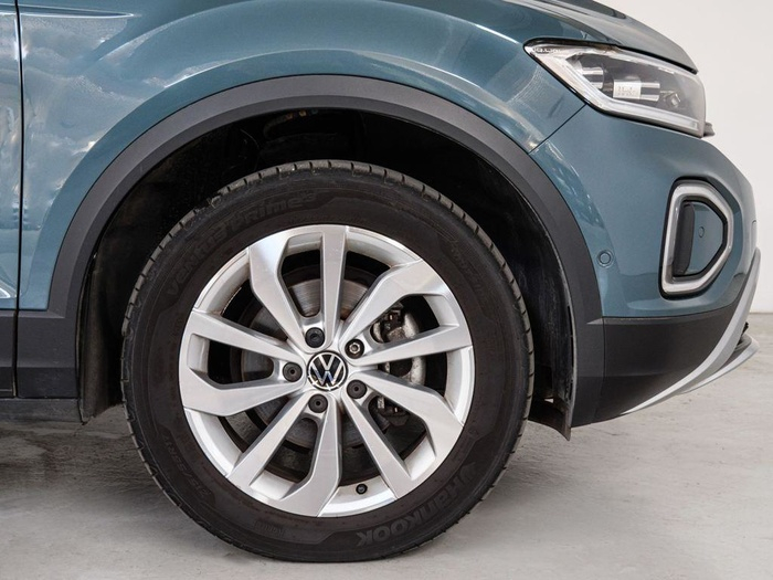 Renting Volkswagen T-Roc Life 1.5 TSI 110 kW (150 CV) Ocasión