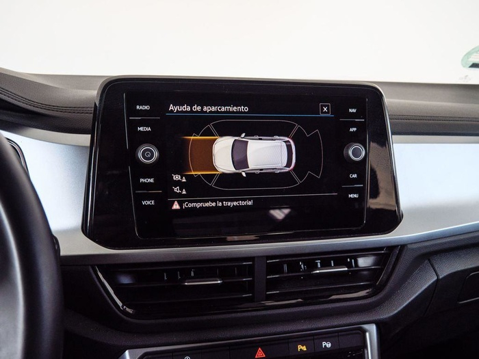 Renting Volkswagen T-Roc Life 1.5 TSI 110 kW (150 CV) Ocasión