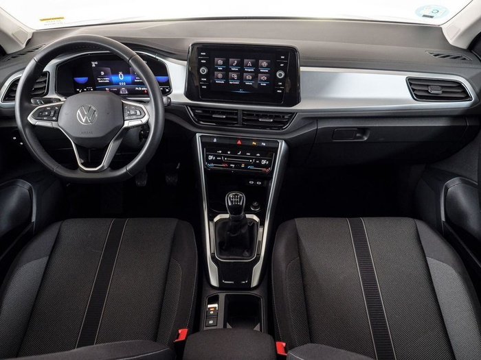 Renting Volkswagen T-Roc «Más» 1.0 TSI 85 kW (115 CV) Ocasión