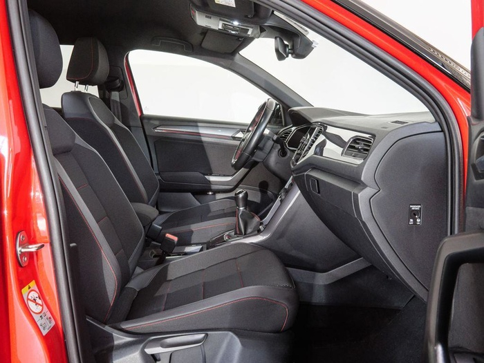 Renting Volkswagen T-Roc Sport 1.5 TSI 110 kW (150 CV) Ocasión