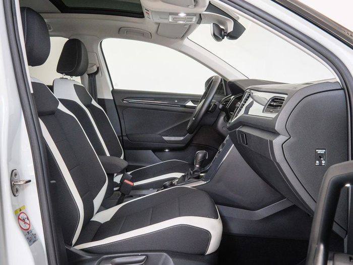 Renting Volkswagen T-Roc Sport 2.0 TDI 4Motion 110 kW (150 CV) DSG Ocasión
