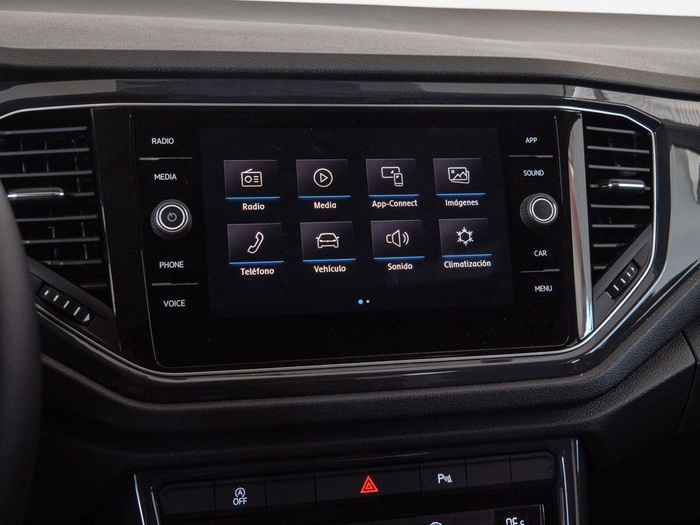 Renting Volkswagen T-Roc Sport 2.0 TDI 4Motion 110 kW (150 CV) DSG Ocasión