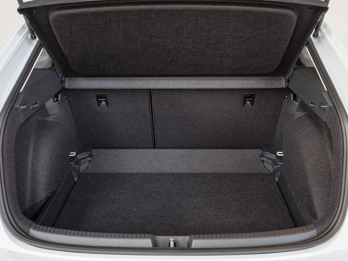 Renting Volkswagen Taigo Life 1.0 TSI 70 kW (95 CV) Ocasión