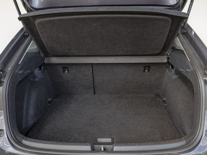 Renting Volkswagen Taigo Life 1.0 TSI 85 kW (115 CV) DSG Ocasión