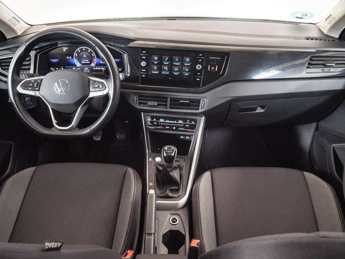 Renting Volkswagen Taigo «Más» 1.0 TSI 70 kW (95 CV) Ocasión 1 4