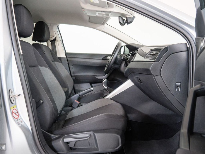 Renting Volkswagen Taigo «Más» 1.0 TSI 70 kW (95 CV) Ocasión 1 4