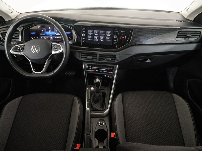 Renting Volkswagen Taigo «Más» 1.0 TSI 85 kW (115 CV) DSG Ocasión 2