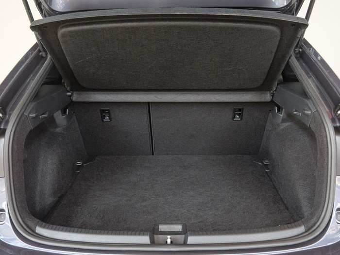 Renting Volkswagen Taigo R-Line 1.0 TSI 81 kW (110 CV) DSG Ocasión 1