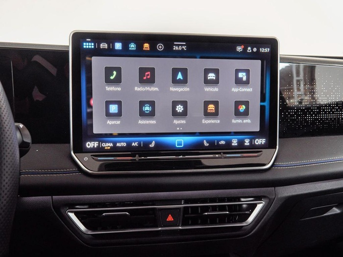 Renting Volkswagen Tiguan R-Line 2.0 TDI 110 kW (150 CV) DSG Ocasión 2 1