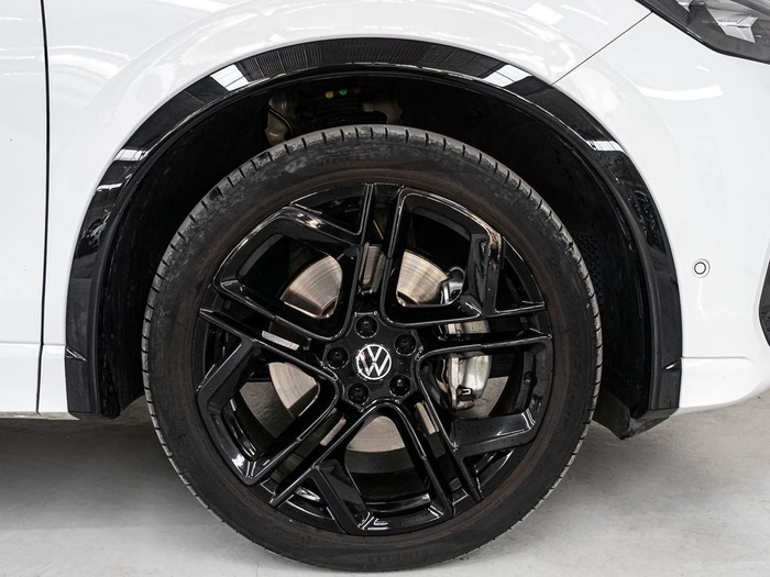 Renting Volkswagen Tiguan R-Line 2.0 TDI 110 kW (150 CV) DSG Ocasión 2 2