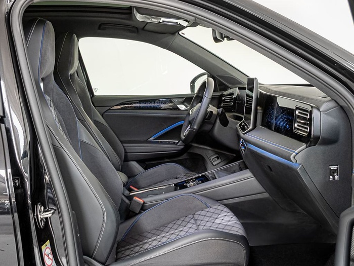 Renting Volkswagen Tiguan R-Line 2.0 TDI 4Motion 142 kW (193 CV) DSG Ocasión