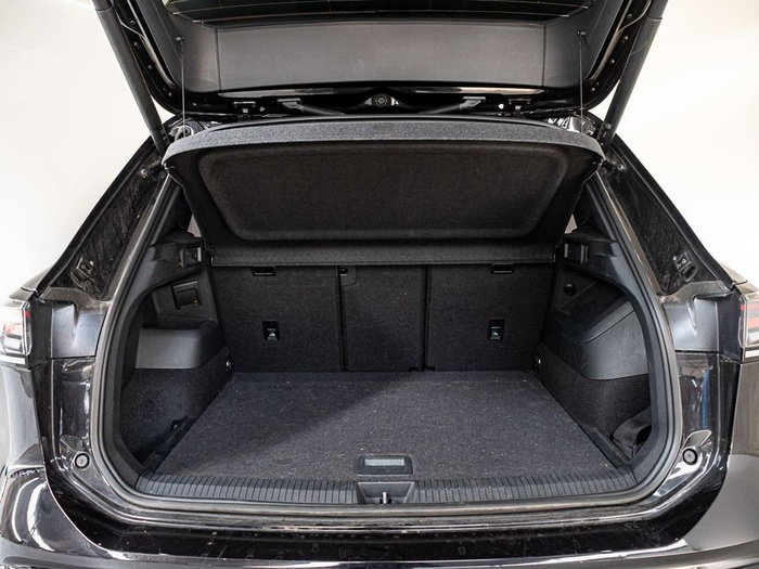 Renting Volkswagen Tiguan R-Line 2.0 TDI 4Motion 142 kW (193 CV) DSG Ocasión