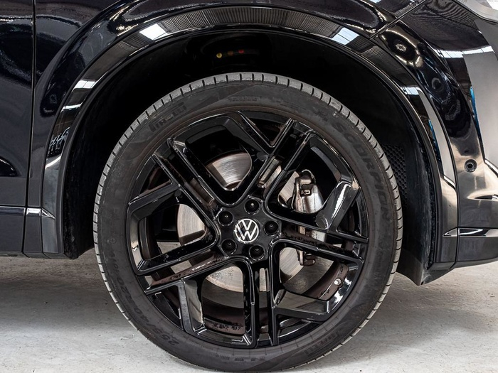 Renting Volkswagen Tiguan R-Line 2.0 TDI 4Motion 142 kW (193 CV) DSG Ocasión