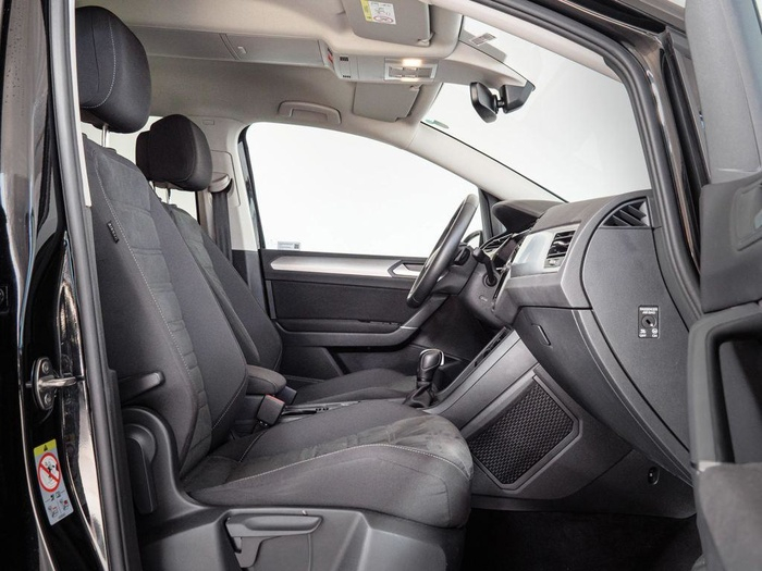 Renting Volkswagen Touran «Más« 1.5 TSI 110 kW (150 CV) DSG Ocasión