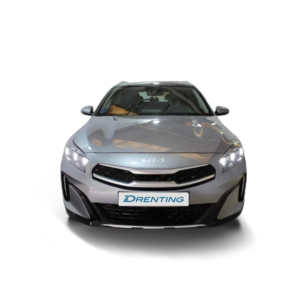 Renting Kia XCeed 1.6 GDI PHEV ETECH 5P Plateado 2