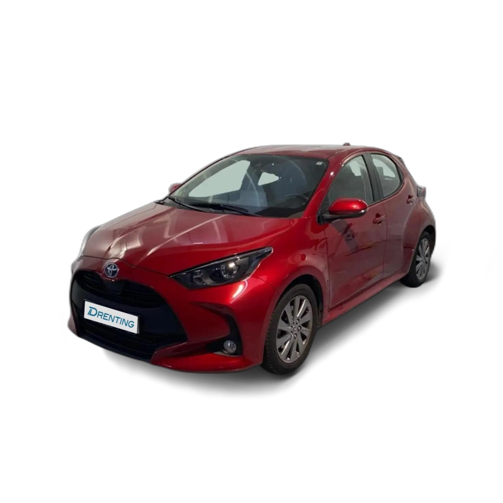Renting Toyota Yaris 120H 1.5 Active Tech 5