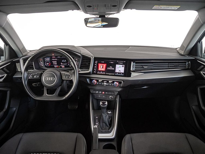 Renting Audi A1 Citycarver 35 TFSI 110 kW (150 CV) S tronic Ocasión