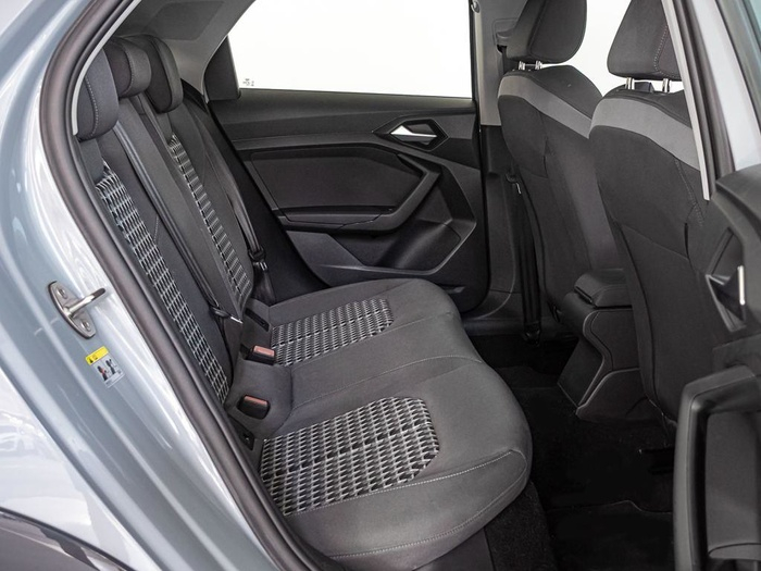 Renting Audi A1 Citycarver 35 TFSI 110 kW (150 CV) S tronic Ocasión