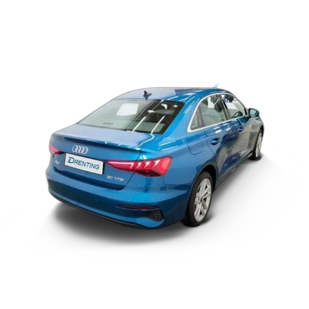 Renting AUDI A3 Sedán 30 TFSI Advanced S tronic