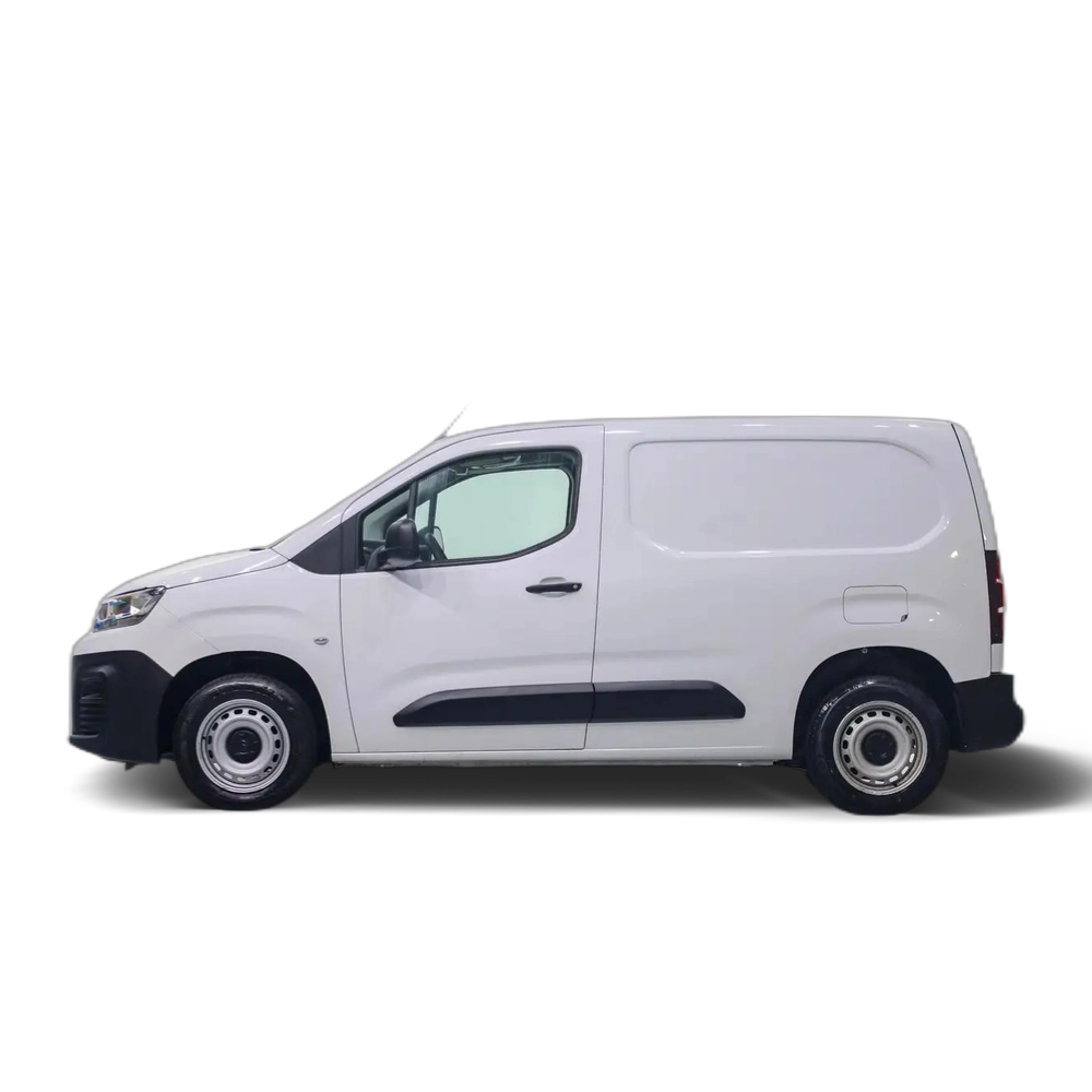 Renting Citroen Berlingo Van BlueHDi S&amp;S Talla M Control 100 Blanco 3