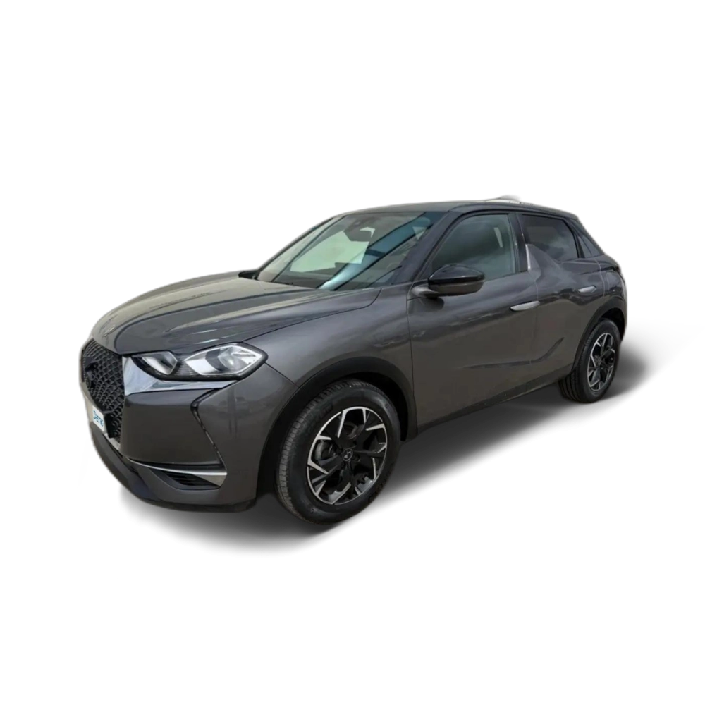 Renting DS Automobiles DS 3 Crossback BlueHDi So Chic 110 Gris 1