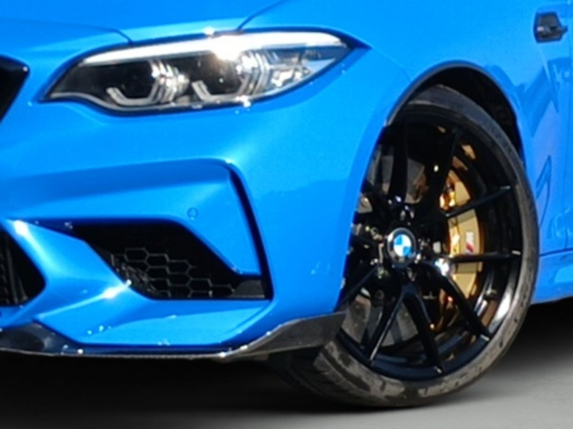 Renting BMW M M2 Coupe CS 331 kW (450 CV)