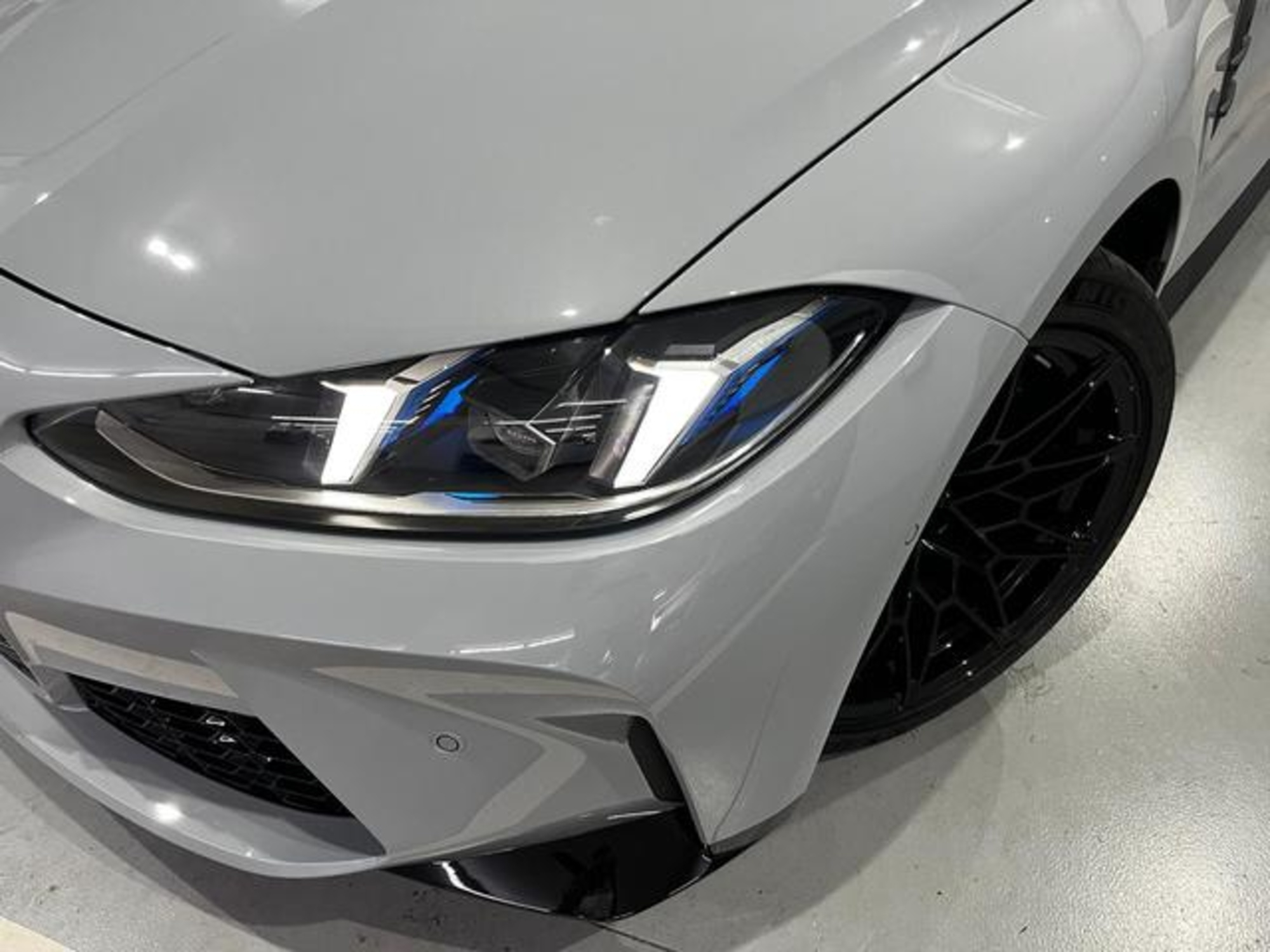 Renting BMW M M3 Berlina Competition 375 kW (510 CV) 4