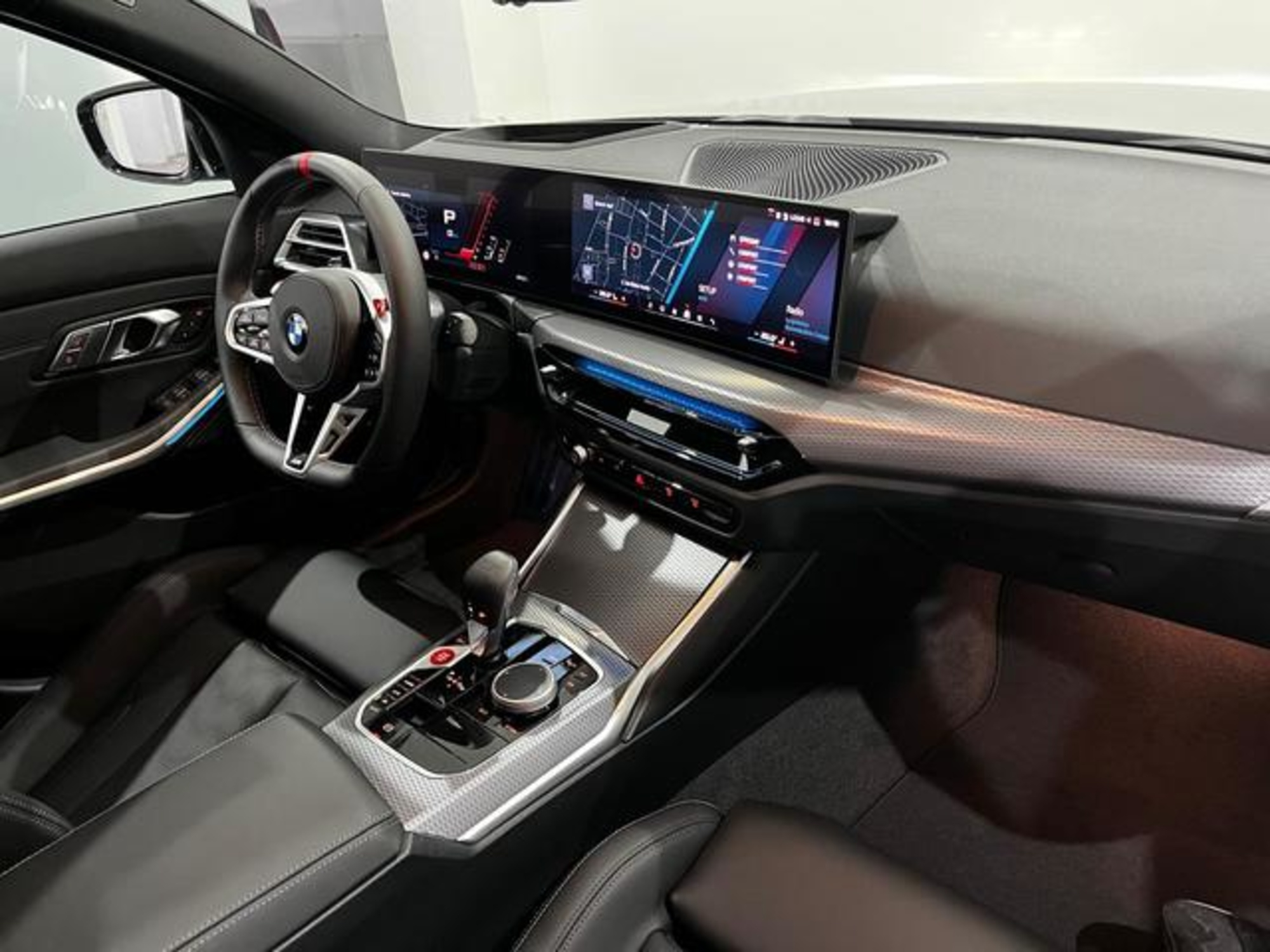 Renting BMW M M3 Berlina Competition 375 kW (510 CV) 4