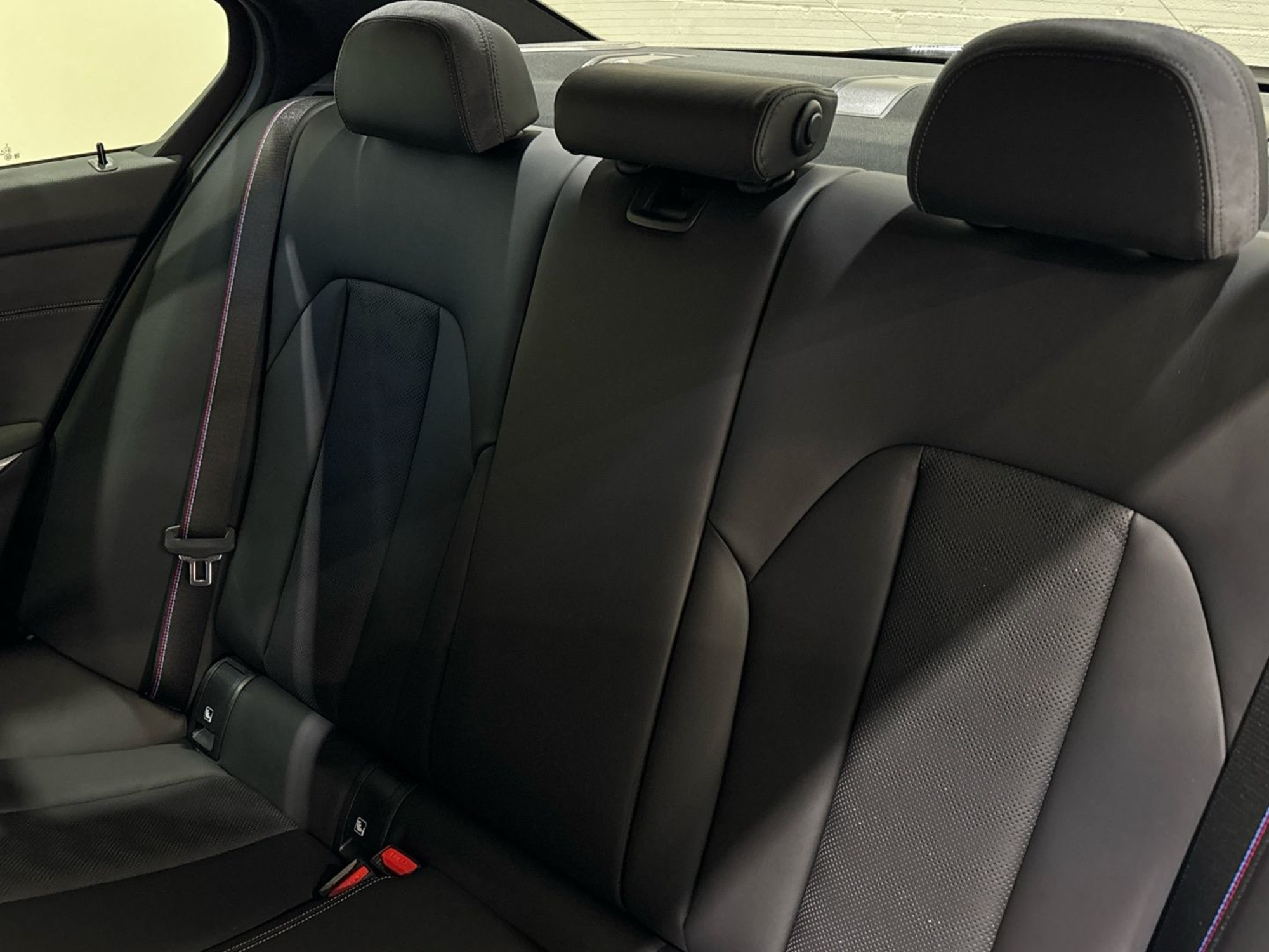 Renting BMW M M3 Berlina Competition xDrive 390 kW (530 CV)