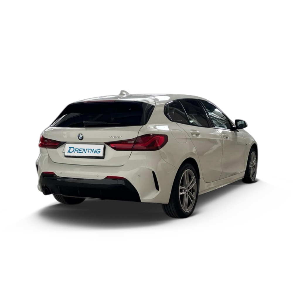 Renting BMW Serie 1 116d 85 kW (116 CV) 9