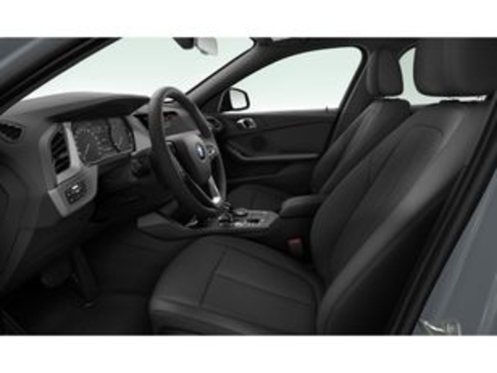 Renting BMW Serie 1 116d 85 kW (116 CV)
