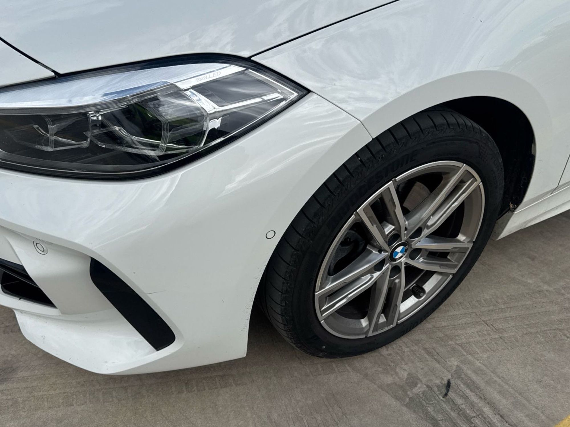 Renting BMW Serie 1 116d 85 kW (116 CV) 13
