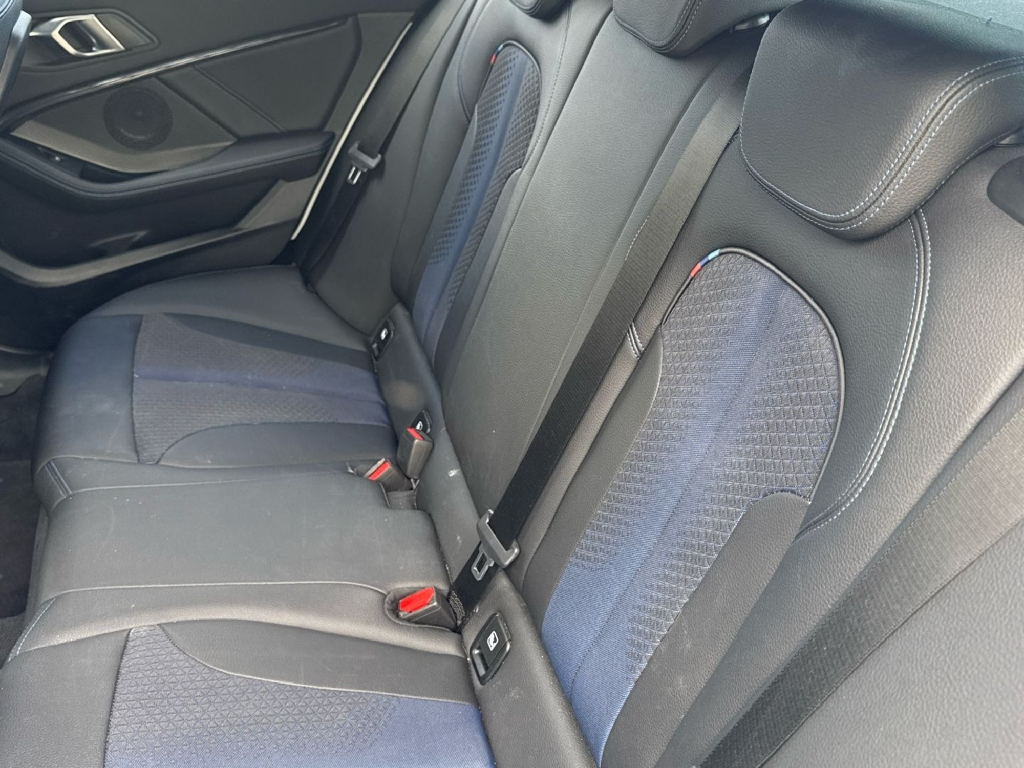 Renting BMW Serie 1 116d 85 kW (116 CV) 13