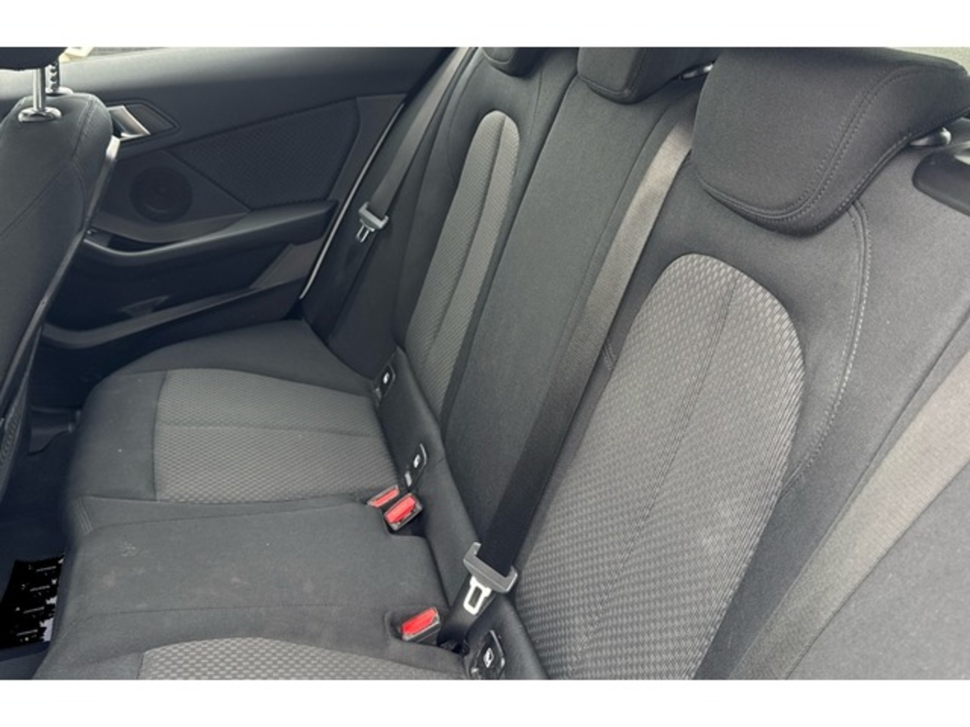 Renting BMW Serie 1 116d Business 85 kW (116 CV) 1