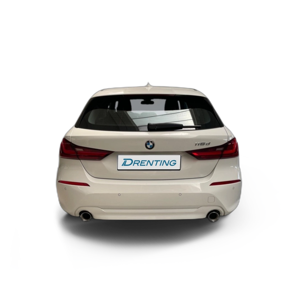 Renting BMW Serie 1 118d 110 kW (150 CV) 7