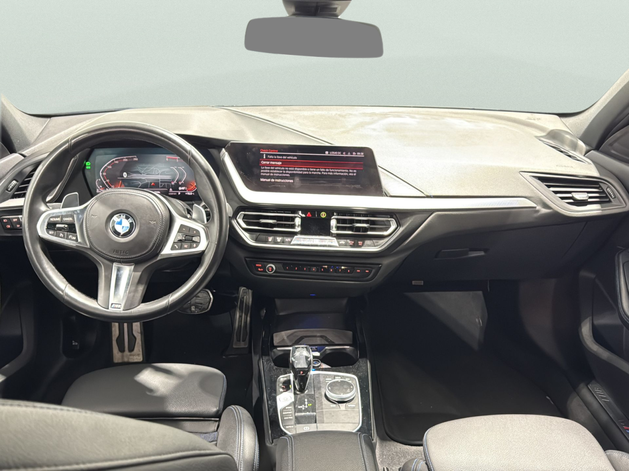 Renting BMW Serie 1 118d Business 110 kW (150 CV) 4