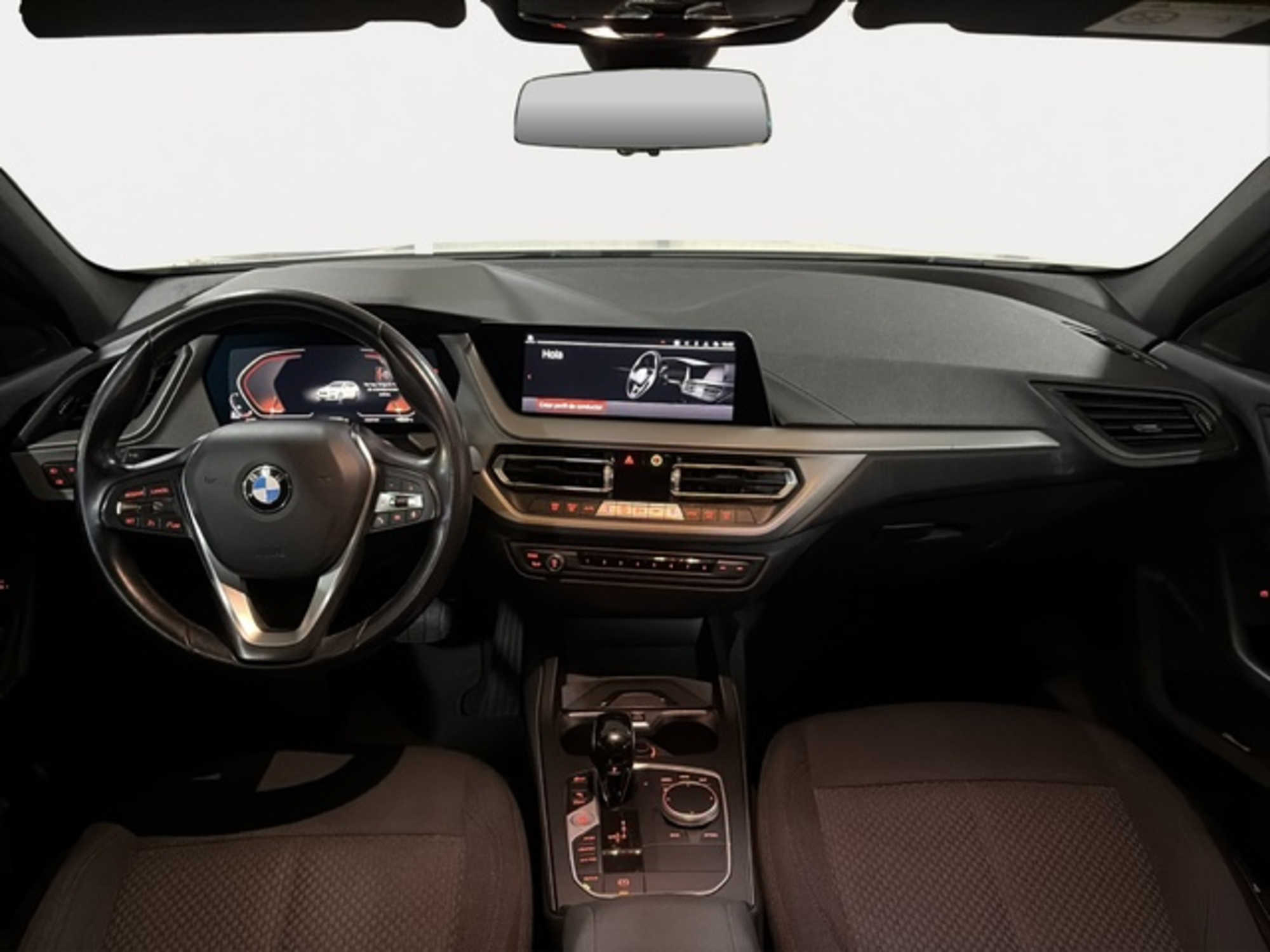 Renting BMW Serie 1 118d Business 110 kW (150 CV) 5