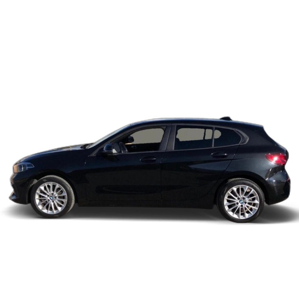 Renting BMW Serie 1 118d Business 110 kW (150 CV) 5 5