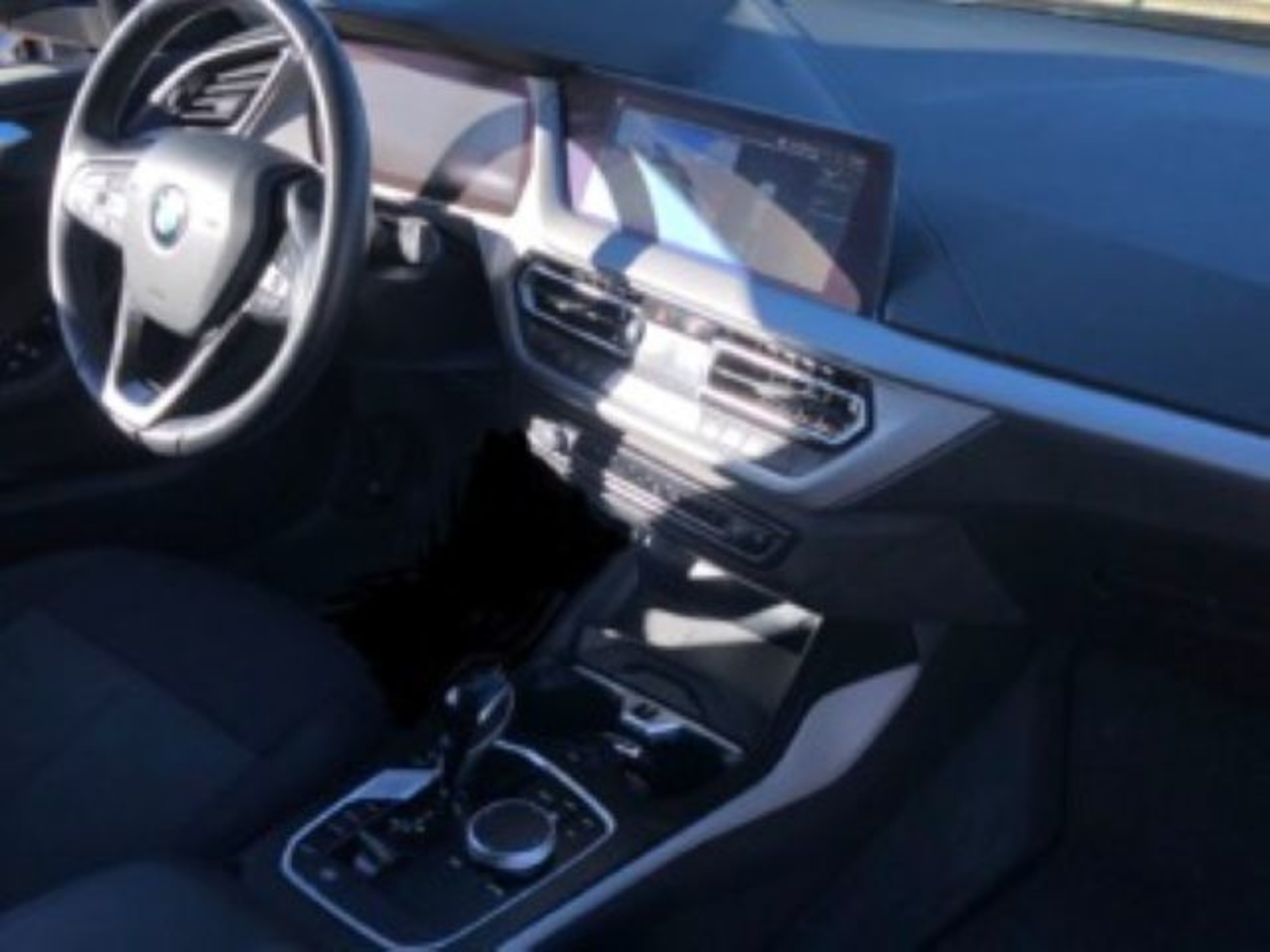 Renting BMW Serie 1 118d Business 110 kW (150 CV) 5 5