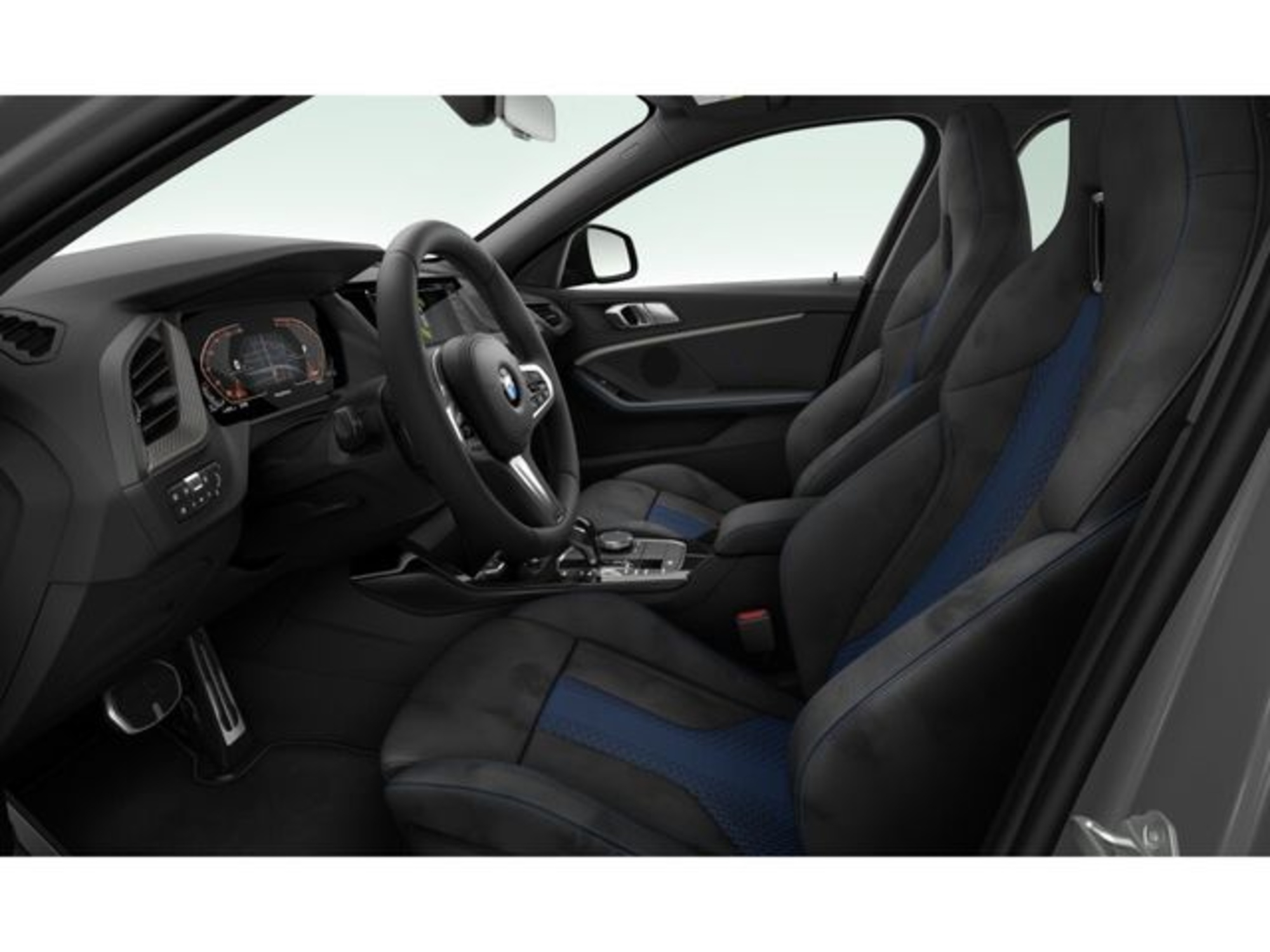 Renting BMW Serie 1 118d Business 110 kW (150 CV) 6 3