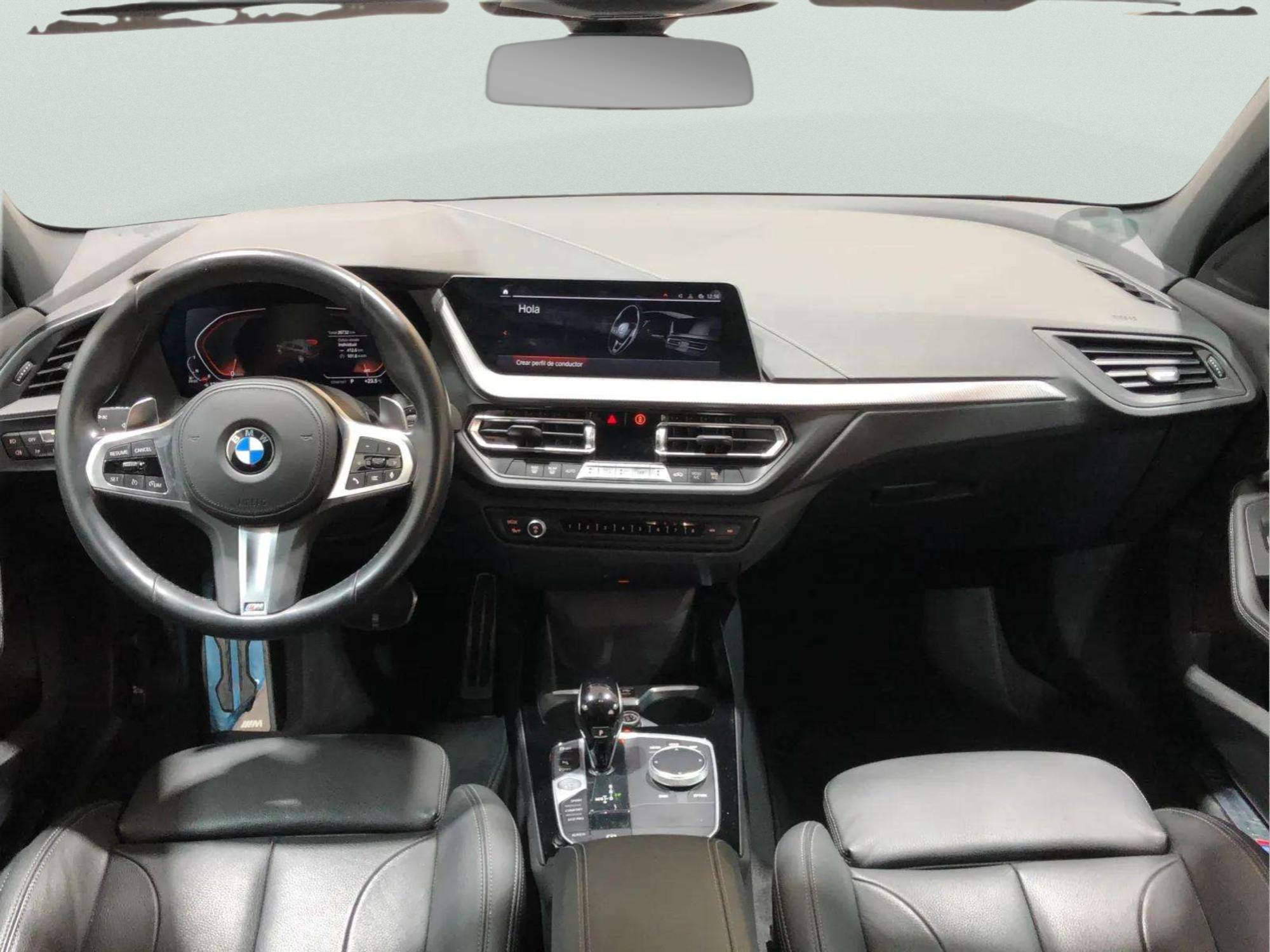 Renting BMW Serie 1 118d Business 110 kW (150 CV) 6 6