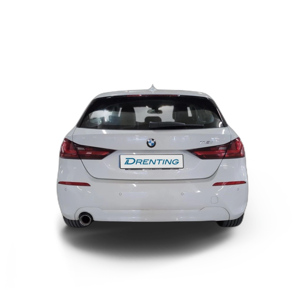 Renting BMW Serie 1 118i 103 kW (140 CV) 11