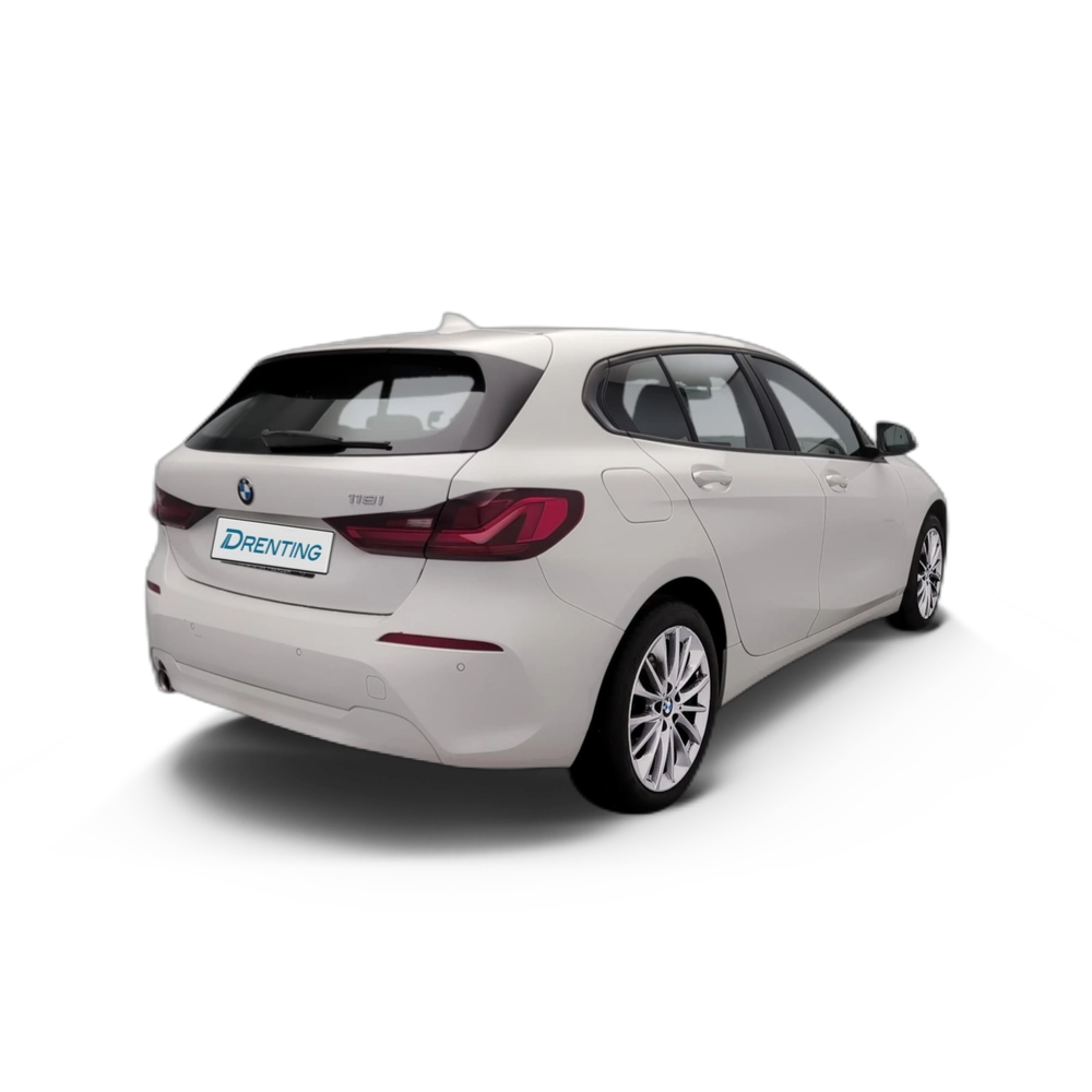 Renting BMW Serie 1 118i 103 kW (140 CV) 12