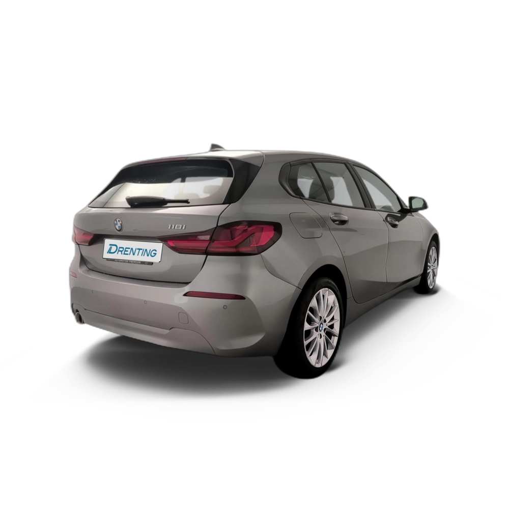 Renting BMW Serie 1 118i 103 kW (140 CV) 12 3
