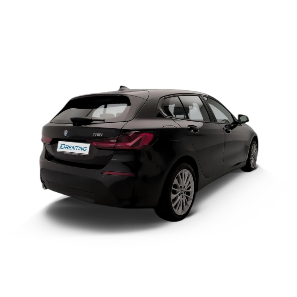 Renting BMW Serie 1 118i 103 kW (140 CV) 6 5