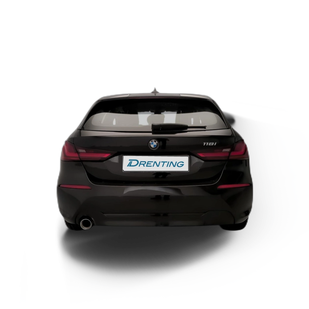 Renting BMW Serie 1 118i 103 kW (140 CV) 6 6